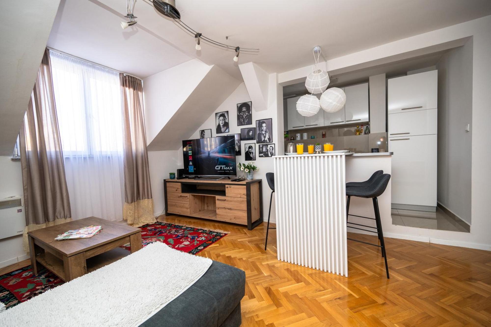 Eternal Flame Apartment *